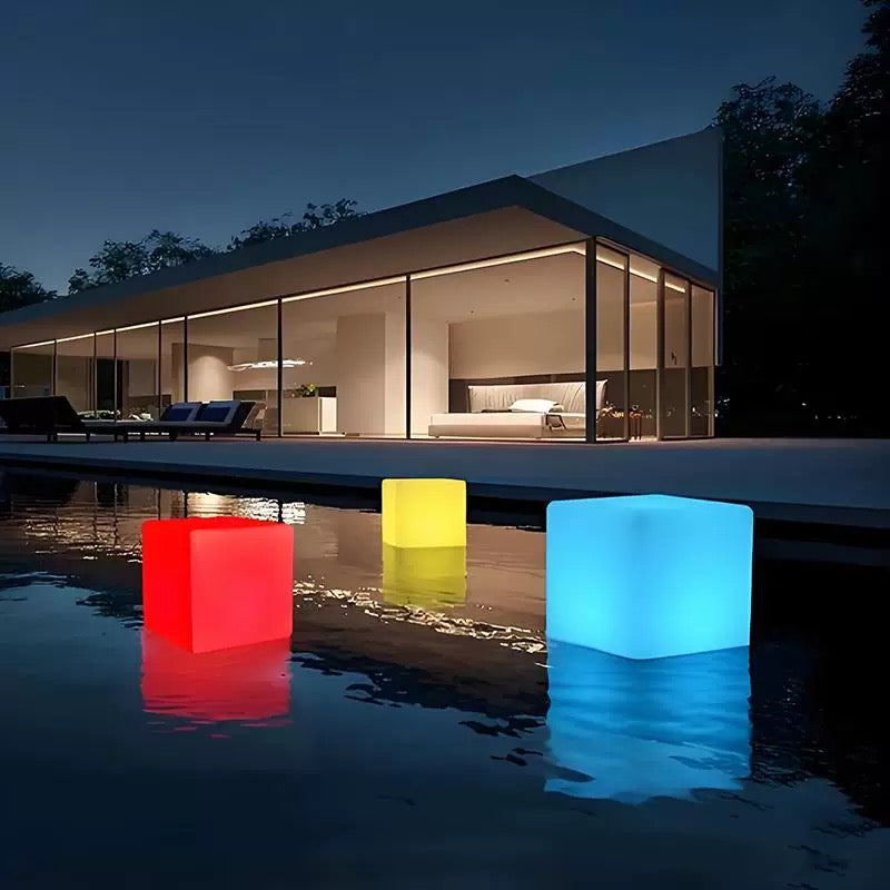 Induction Charge Floating Cube Lamp