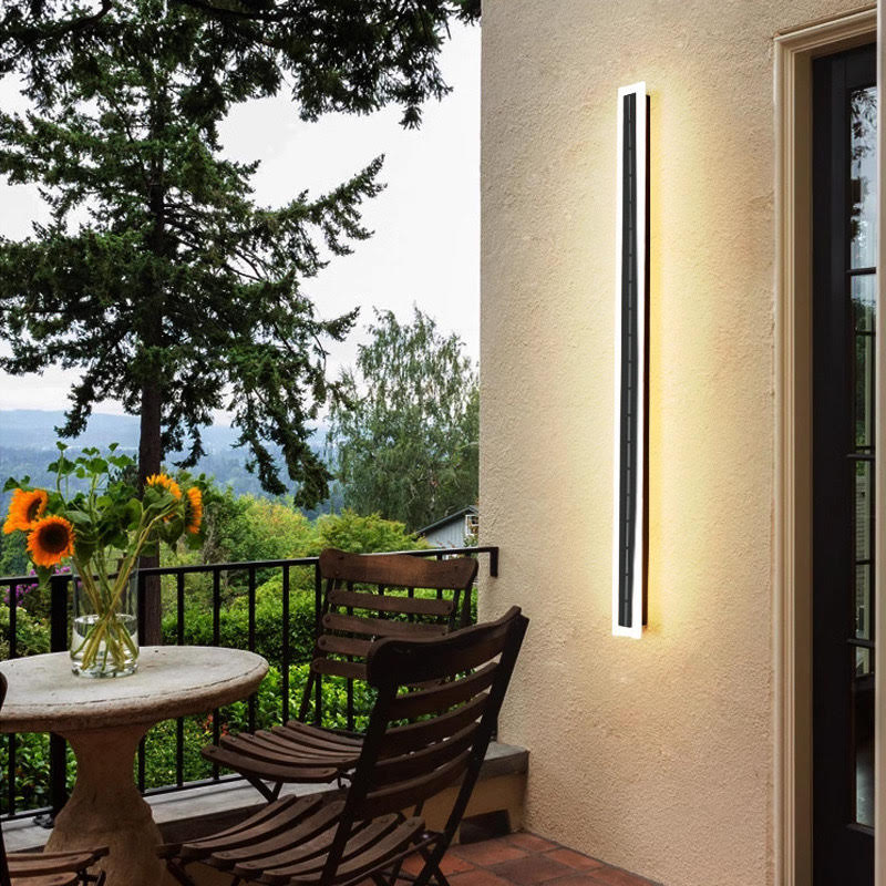 RAYN Solar Strip Wall Light