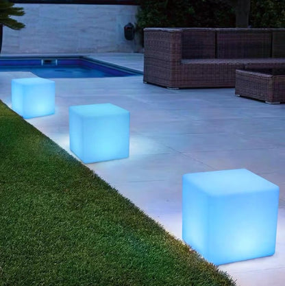 Solar & USB Dual Charging Mode Cube Lamp