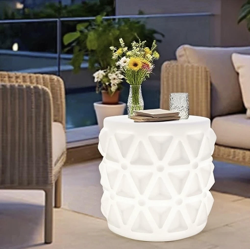 GlowAnanas Side Table & Stool